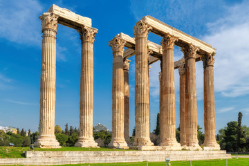 Fototapeta premium Ruins of Temple of Olympian Zeus , Athens, Greece