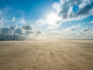 Sandsturm am Strand an der Nordsee