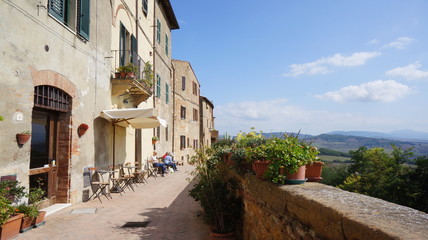 Fototapeta na wymiar Beautiful town in Italy on sunny day