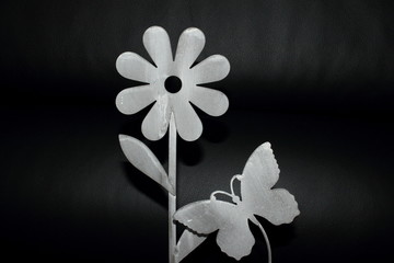 Dekoration: Eine Blume aus Eisen
