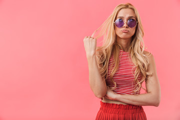 Portrait of a confused blonde woman