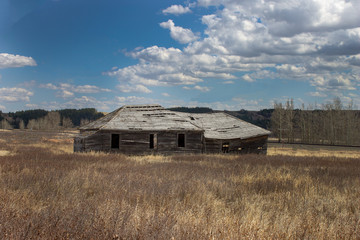 abandoned farm house