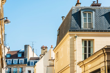 Obraz premium old-fashioned building in paris ,Europe