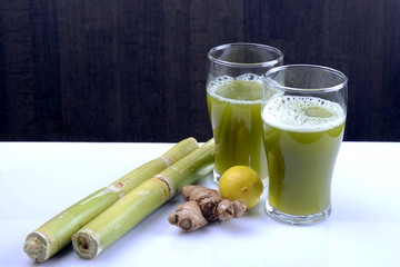 Sugarcane juice with lemon and ginger, refreshment