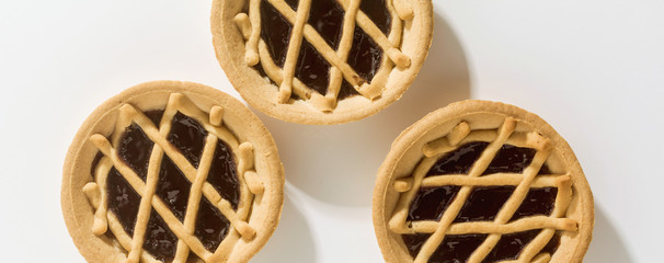 banner of italian crostata on white background © irynagrygorii
