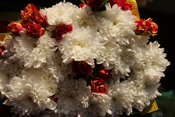 Bouquet of chrysanthemum and roses