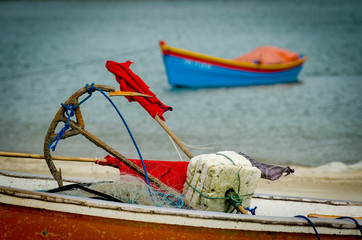 Detalhes de barco com bandeira de sinalização