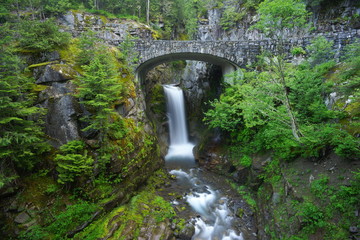 Fototapeta na wymiar Mt Rainier N.P. Waterfall