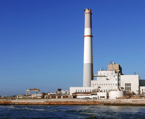 foto industriale sul mare a Tel Aviv