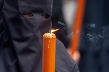 hermanos nazarenos de la semana santa de Sevilla