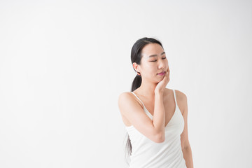 ビューティー・女性・白バック