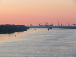 Im und um den Hamburger Hafen