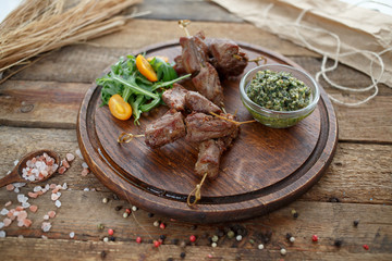 beef kebabs with sauce