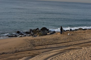 look enamored of a person to the rocks of badalona.