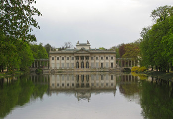 Fototapeta na wymiar Royal Lazienki Park in Warsaw, Palace on the water, Poland