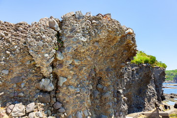 伊豆半島ジオパーク、太古の海底火山噴火の痕跡、静岡県下田市須崎恵比須島にて