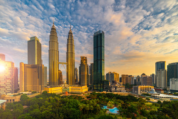 Zonsopgangscène van de stadshorizon van Kuala Lumpur Kuala Lumpur Maleisië