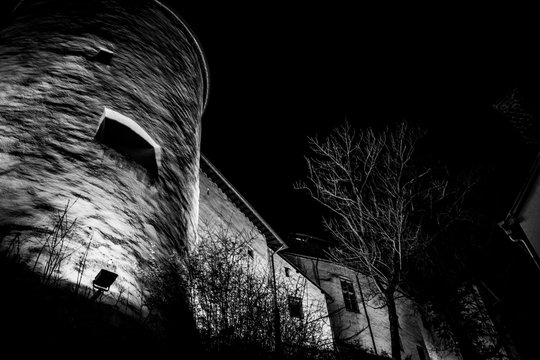 Clervaux at night