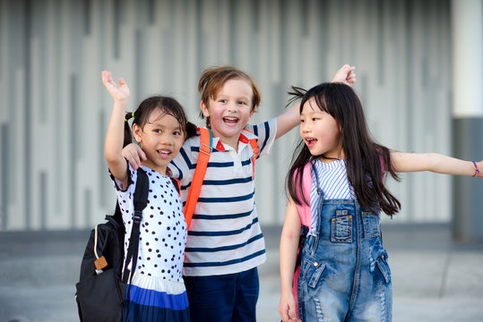 Group Of Preschool Enjoy And Happy In Leaving School After The End Of Class In A Day