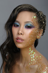 Beauty fashion portrait of beautiful young woman