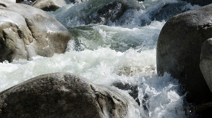 woda z roztopów  © zibi