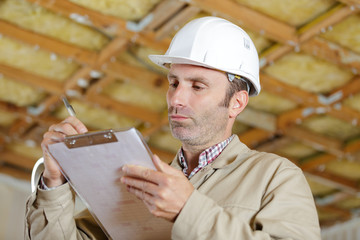 builder in with clipboard