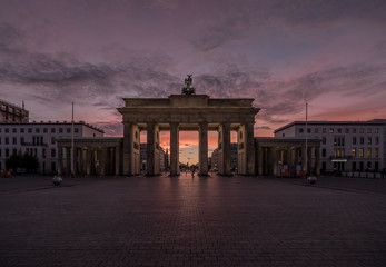 Brandenburger Tor zum Sonnenaufgang © Mulinarius