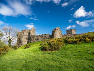 Fototapeta na wymiar Llansteffan Castle, Carmarthenshire, Wales.
