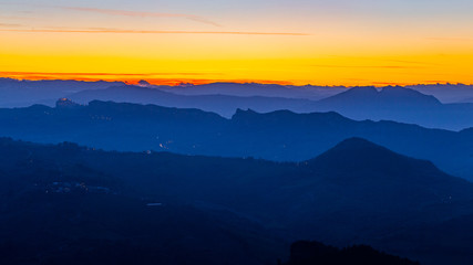 Veduta delle montagne 
