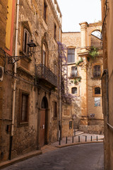 Fototapeta na wymiar View of the Piazza Armerina street