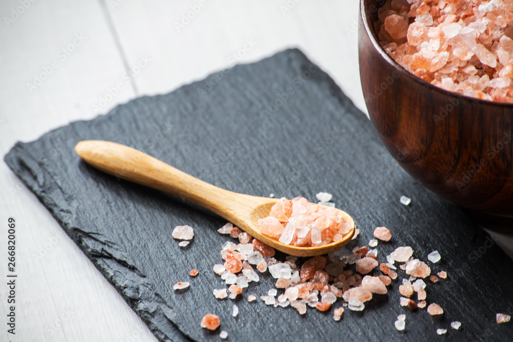 Wall mural tasty pink himalayan salt