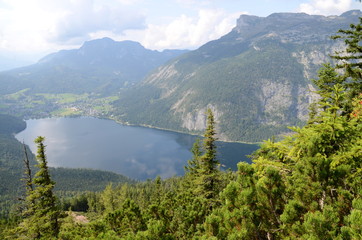 Fototapeta na wymiar View of Lake Altaussee from Mount Trisselwand