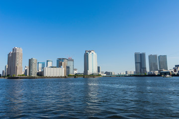 Fototapeta na wymiar 東京隅田川に架かる相生橋からの風景