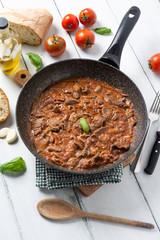 Manzo alla pizzaiola, cucina italiana