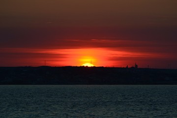 Naklejka premium sunset at the lake