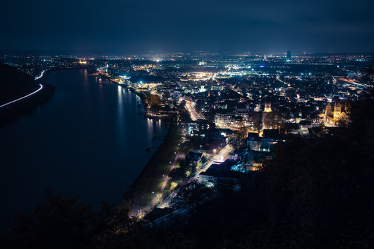 N&auml;chtlicher Ausblick vom Krahnenberg Andernach bei Neuwied, Koblenz (Mittelrhein)