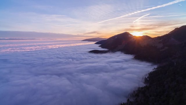 Timelapse de la mer de brouillard sur la plaine, depuis le Jura.
