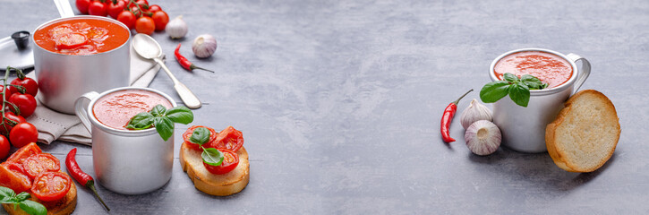 Thick tomato soup