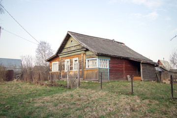 Obraz premium country house in spring morning