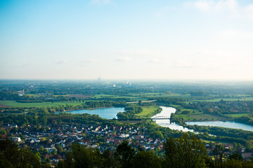 Aussicht vom Kaiser Wilhelm Denkmal auf Minden und die Weser Kurve, Porta Westfalica, Deutschland
