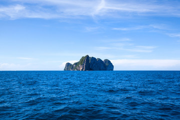 Fototapeta na wymiar Sea in Phuket, Thailand.