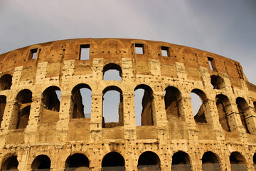 Fototapeta premium exterior of the Roman Colosseum in Italy
