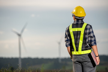 Wind turbine engineer