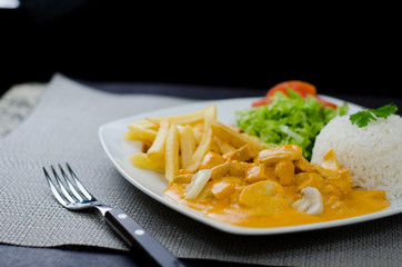 strogonoff de frango