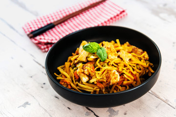 Vegetable noodles with chicken meat preparation