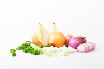 Obraz na płótnie Canvas fresh vegetables isolated on white background