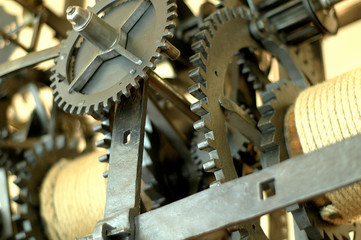The mechanism of the very old cedar clocks