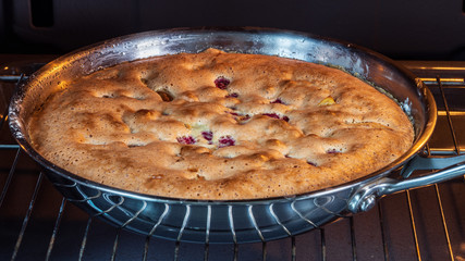 apple pie in the oven