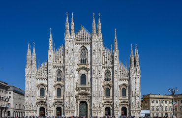 Fototapeta na wymiar View Cathedral Duomo in Milan, Italy.