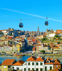 Fototapeta na wymiar Porto Old Town cable car